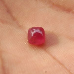 Pink Sapphire Cabochon (Unheated).
