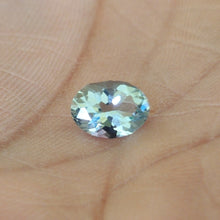 Load image into Gallery viewer, Aquamarine 0.99 carat