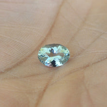 Load image into Gallery viewer, Aquamarine 0.99 carat