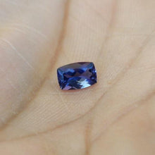 Load image into Gallery viewer, Iolite Faceted