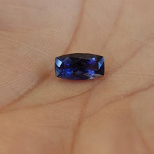 Load image into Gallery viewer, Iolite Faceted