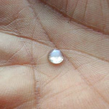 Load image into Gallery viewer, Moonstone Rose cut